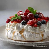 Dessert Nouvel An Meringue Cr&egrave;me Fruits: Simple et Rapide