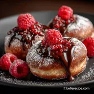 Donut au chocolat et framboise : Recette de chef pour beignets souffl&eacute;s