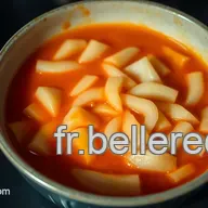 Tteokbokki &Eacute;pic&eacute; : Recette Cor&eacute;enne Facile et Savoureuse
